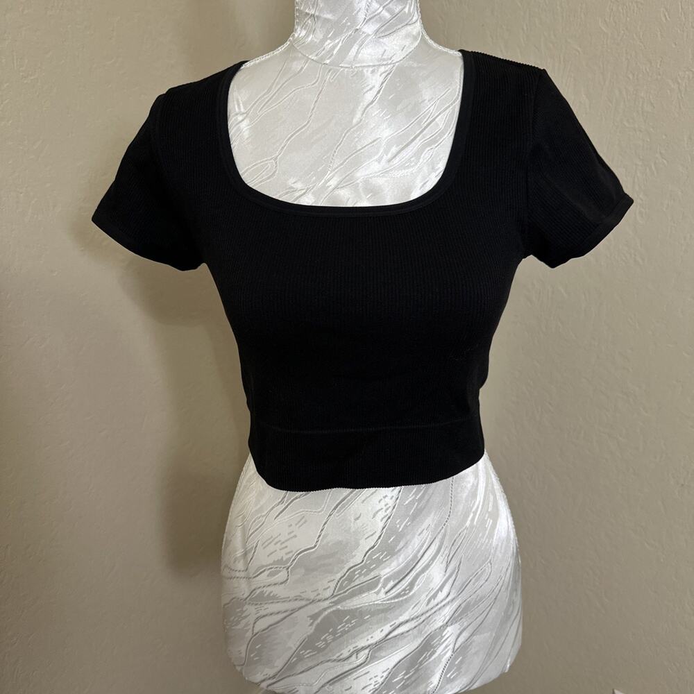 Wild Fable Crop Top Women’s Size Large Black Ribbed Scoop Neck‎ Short Sleeve Y2K - Picture 2 of 11